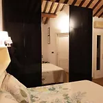 Corte Degli Estensi, romantica mansardina